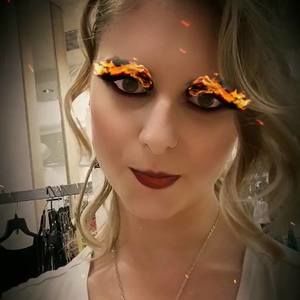 Meet your Posher, Katelyn